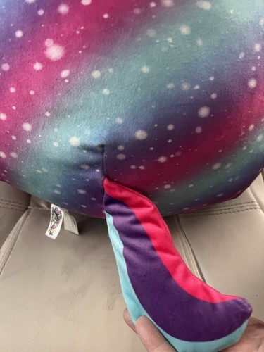 Peluche Squishmallows 16" Kimia the Galaxy Sleeping Unicorn - Imagen 4 de 7