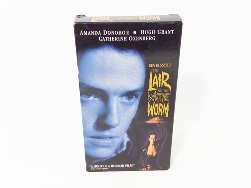 Lair of the White Worm VHS Tape, Vampire Erotic Horror Movie, Hugh Grant, VG+ - Foto 2 di 6