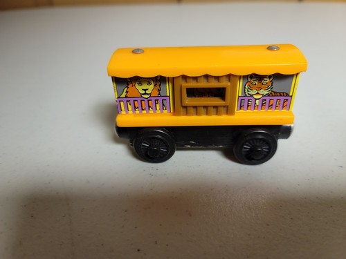 Thomas Wooden Railway Animal Zoo Boxcar Train Tiger Monkey Lion - Picture 2 of 6
