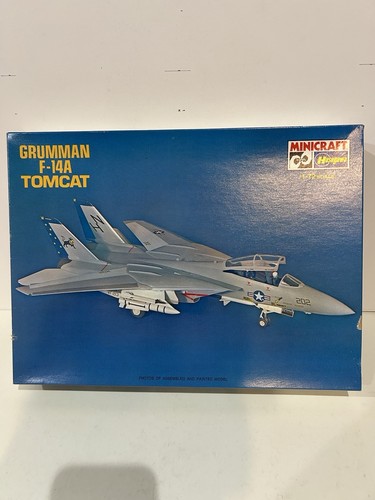 Minicraft Hasegawa Grumman F-14A Tomcat 1/72 Model Kit #1