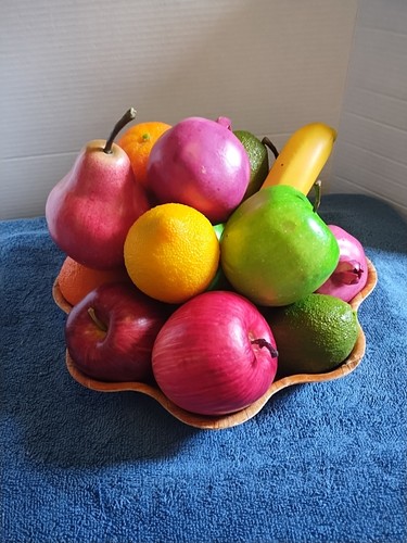 Artificial Fruit Mix Fake Fruit Realistic Lifelike Hand Made Decoration 16 Piece - Picture 2 of 15