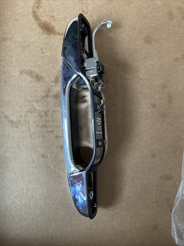 25960521 New OEM GM Chrome Door Handle, Outside - Picture 5 of 12