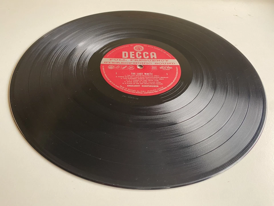 ENGELBERT HUMPERDINCK - The Last Waltz 12” Vinyl Record LP - Image 4 of 4