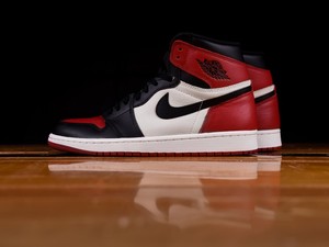 retro 1 red white black