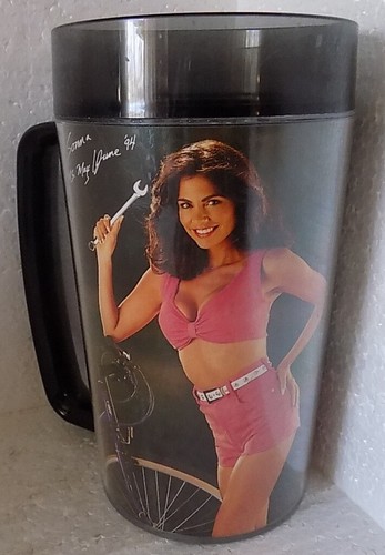 Vintage Thermo-Serv Snap-On Tool Girl Plastic Mug Cup 1994 Sonia Calendar - Bild 1 von 3