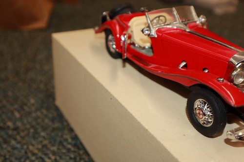 1935 Mercedes 500K Special Roadster Car in Red 1/24 by Franklin Mint - Picture 18 of 24