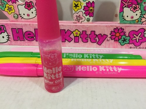 Horizon Sanrio 2013 Hello Kitty Lindo Doodle Soporte para Imágenes - Usado Buen Estado - Imagen 2 de 12