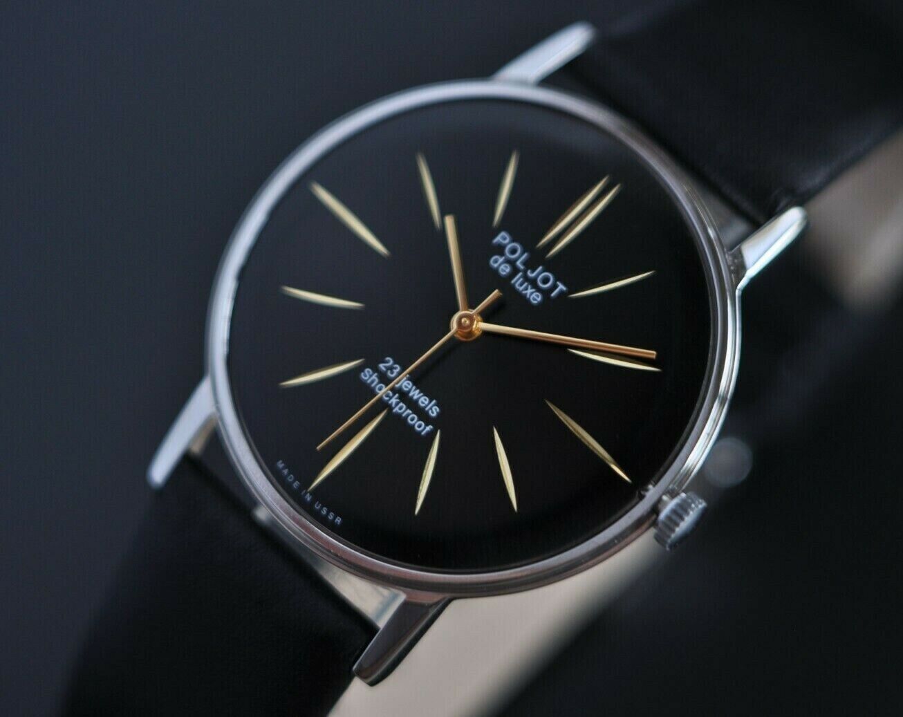 Foto 10 di 11