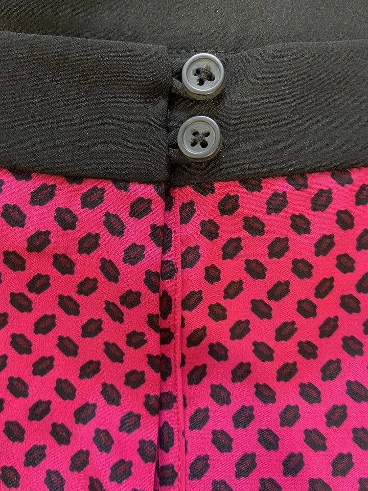 Blusa DKNY Mezcla Seda Talla Pequeña Negra Rosa Mujer Top Manga Corta Nueva con Etiquetas Foto 3 de 4