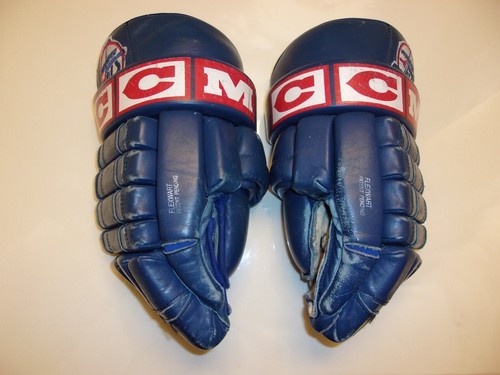 WINNIPEG JETS Tie Domi game-worn CCM Pro Guard gloves team logo on cuffs 1992-95 - Picture 2 of 9