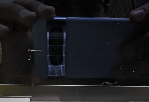 Apple Macbook Pro 13 A2338 LCD Screen Assembly (Space Gray)- Crack on Screen - Picture 3 of 8