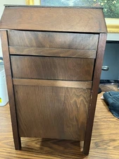 Unusual Disc Phonograph - Salesman Sample?