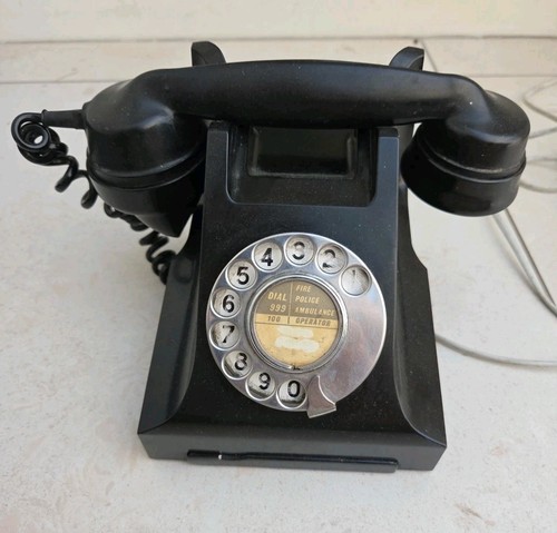 SCHWARZES BAKELIT GPO TELEFON 40er Jahre ohne Schublade Modell 332 Vintage Drehtelefon