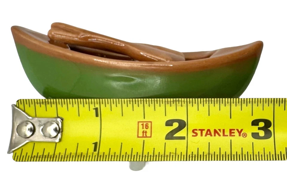 Nora Fleming Mini Retired Green Canoe A177 ‘Can You Canoe?’ Outdoors Camping - Image 4 of 4