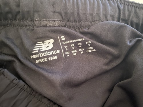 Schwarze New Balance Dry Damengröße Small Laufshorts 5-Zoll-Innennaht - Bild 5 von 12