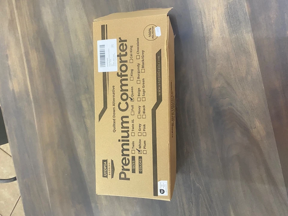 duvet insert queen-white-premium comforter-quilted -utopia brand (Amazon)  - Image 3 of 4