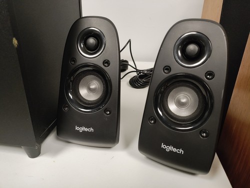 Logitech Z506 Surround Sound Speaker System Tested - Picture 4 of 8