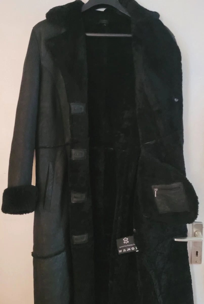 Schwarze Damen-Jacke Aus Merino-Schaffell Mit Kapuze, Mandalay