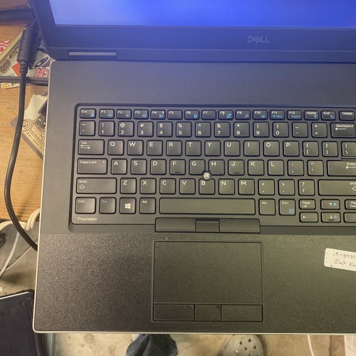 Dell Precision 7730 i9-8950HK 2,9 GHz, 36 GB de RAM, SSD 1 TB, Windows 11 - Imagen 3 de 12