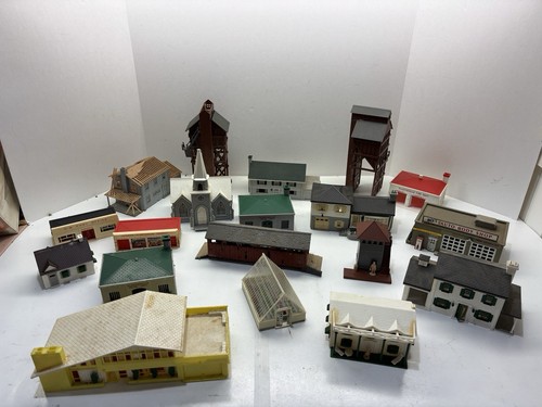Ho Scale Plasticville Buildings. (built) Lot 1