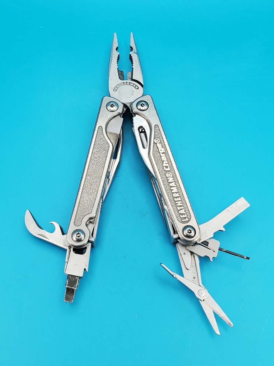 D3【used美品】LEATHERMAN CHARGE+ TTi マルチツール Charge+ TTi - Titanium Multi-Tool | Leatherman