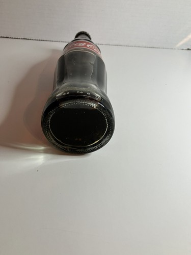VNTG Coca Cola full unopened bottle 2002 10x2.5" - Picture 5 of 7