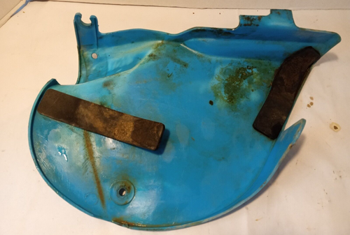 1977 Yamaha IT175 IT 175 Side panel plastic cover Left 1W21711-00-00 - Picture 2 of 3