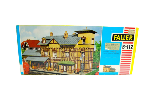 FALLER B 112 RAMSTADT STATION KIT HO - Picture 1 of 3