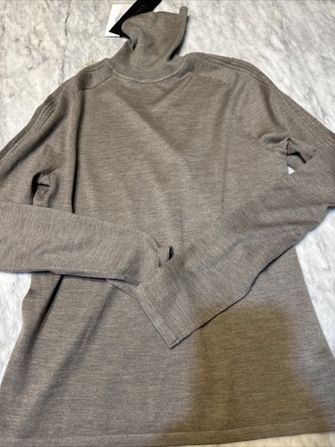 Carlisle Silky Cashmere Taupe Long Sleeve Turtleneck Sweater Size XS New