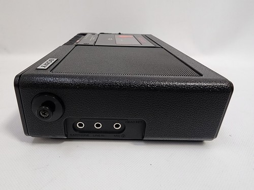 Grabadora de cassetes Sony TCM-5000EV reproductor de audio portátil funcionando - Imagen 3 de 4