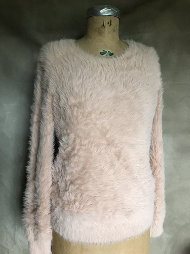 Women's PIN UP GIRL SWEATER Banana Republic SO FURRY Fuzzy Fluffy Shaggy Soft M - Picture 9 of 11