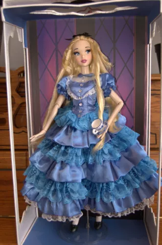 Disney Limited Edition 17 Alice in Wonderland CUSTOM doll (READ)