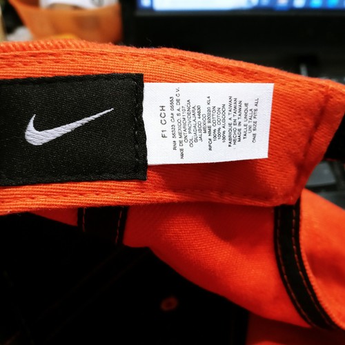 Gorra ajustable Nike para adultos unisex roja - Imagen 5 de 5