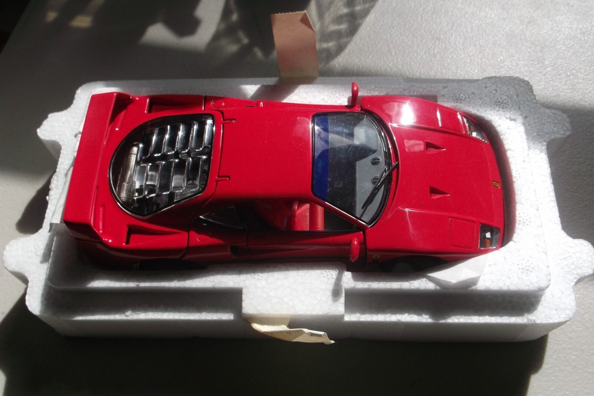 1989 FERRARI F40 RED CAR 1:24th FRANKLIN MINT #B11SG44 NEW