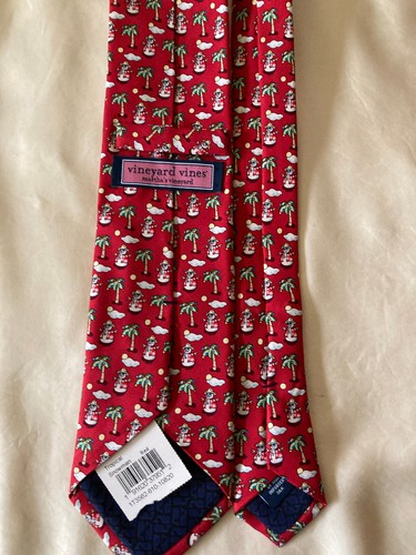 Vineyard Vines' 100% Silk Hand-made in USA Pointed Tie New with tag. - Picture 2 of 9