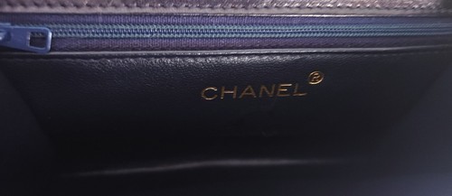 CHANEL CLASSIC & ELEGANT NAVY QUILTED CHAIN LINK SHOULDER STRAP FLAP BAG c. 1989 - Picture 16 of 23
