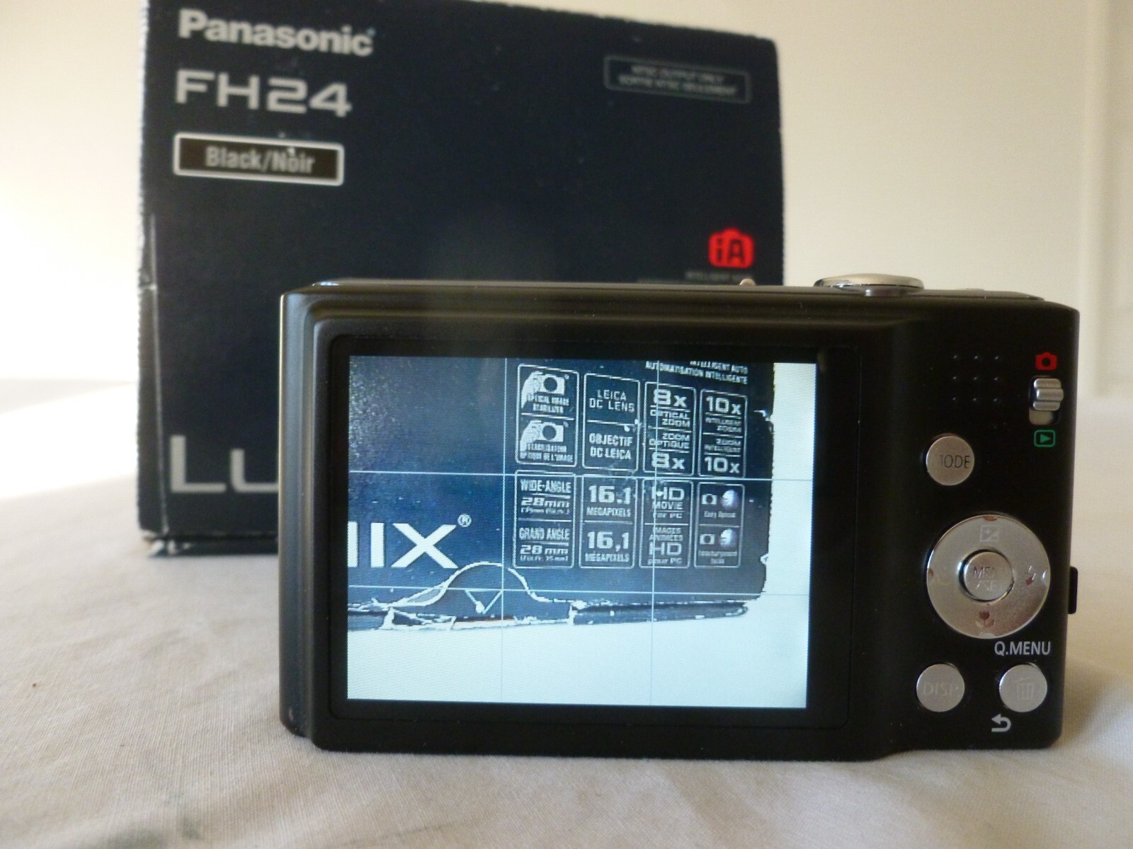 MINT PANASONIC LUMIX DMCFH24 16.1MP DIGITAL CAMERA WITH ORIGINAL BOX