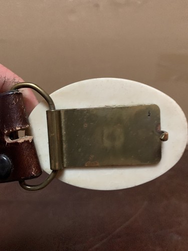 USA Made Vintage Scrimshaw Grizzly Beat Belt Buckle And Belt Size 42 - 第 3/5 張圖片