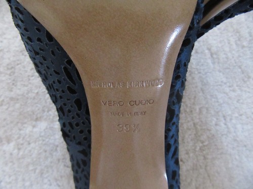 Nicholas Kirkwood Navy/Black Satin Navy Faux Pearl Platform Pumps Size 39.5, 9.5 - Picture 7 of 7