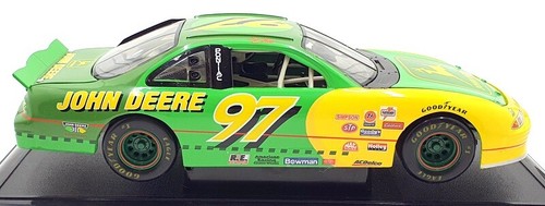 Ertl 1/18 Scale Diecast 5525BA - Pontiac 1997 Grand Prix John Deere #97 Signed - Picture 4 of 6