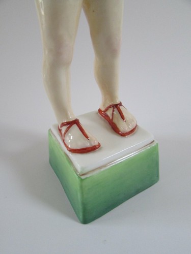 VTG Friday Boy Days of The Week #1 Figure by ROYAL WORCESTER - Picture 4 of 10