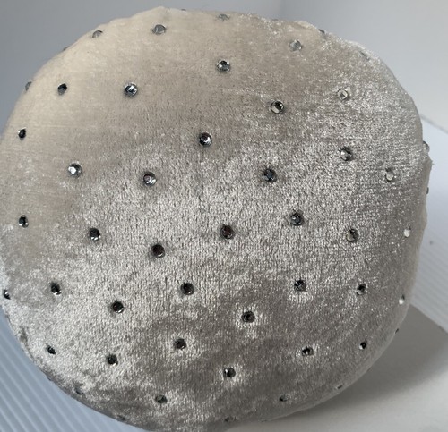 Zucche in velluto misura grande 9” steli glitter e paillettes sparse sulla superficie - Foto 3 di 3