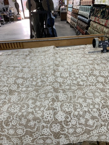 Crafty Cuts Burlap/toile De Jute / 1.5 Yard Pre Packaged Floral Burlap Panels - Picture 2 of 8