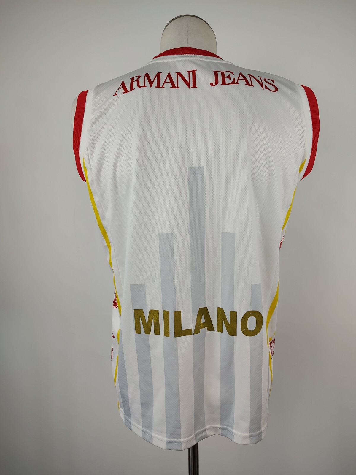 Foto 7 di 9