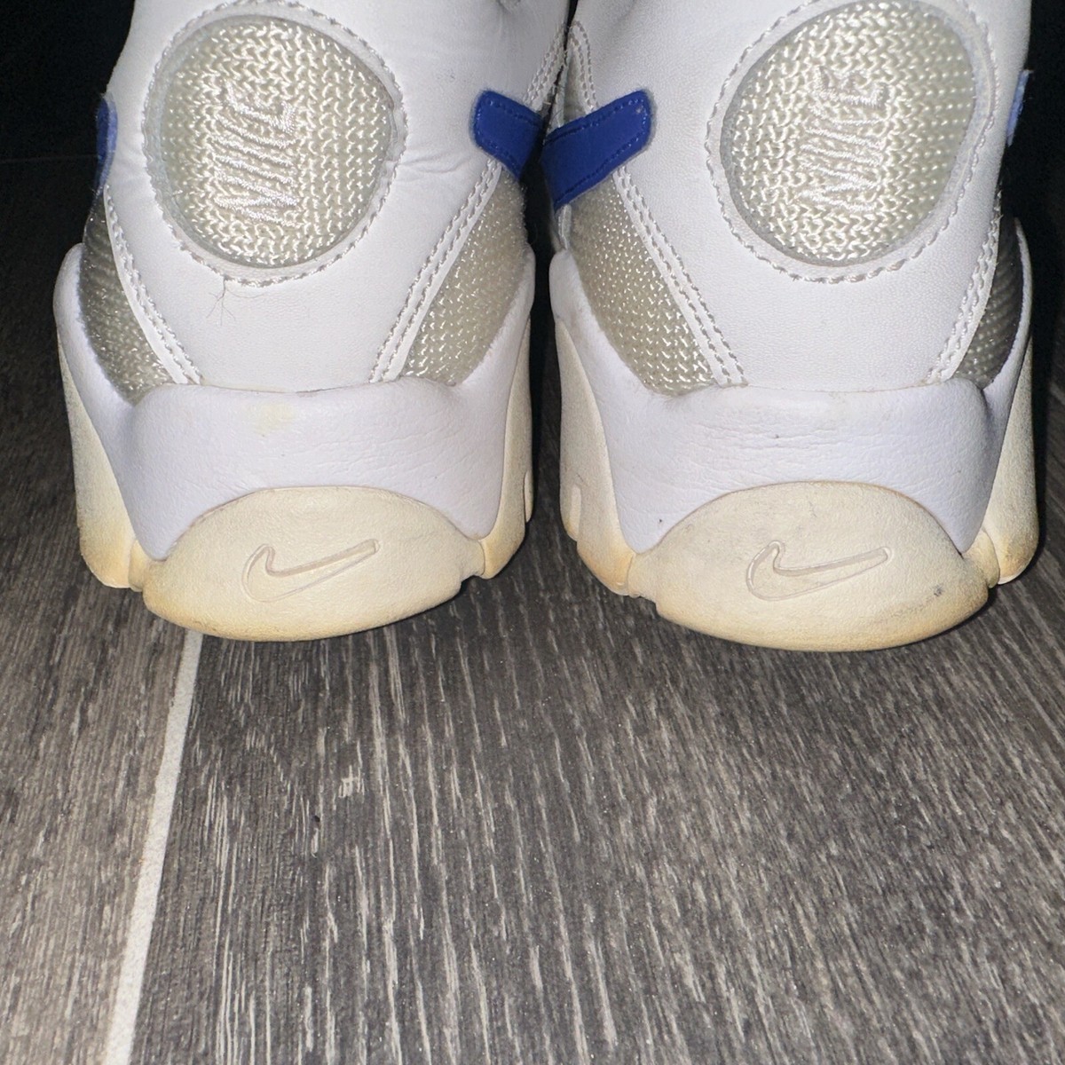 NIKE AIR BARRAGE LOW \"WHITE/BLUE\" 27.5㎝ Nike Air Barrage Low - White / Hyper Blue – Kith