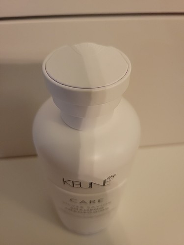 KEUNE CARE BLONDE SAVIOR SHAMPOO INTENSE RECOVERY - 300ML 10.1 FL OZ - Picture 3 of 3