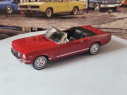 Danbury Mint 1966 Ford Mustang GT Convertible Limited Edition - Candy Apple Red - Picture 7 of 24