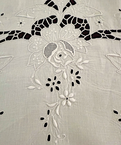 Vintage Antique White Linen Madeira Hand Embroidered Oval Tablecloth. ZZ597 - Picture 4 of 13