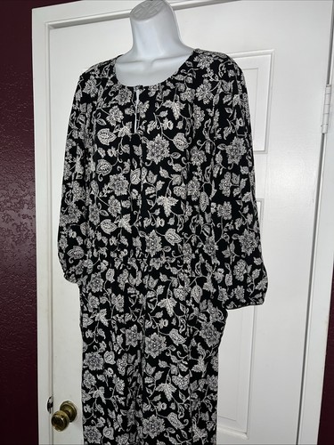 Old Navy Women’s Jumpsuit XL Waist Defined Keyhole Black Floral - Picture 3 of 10