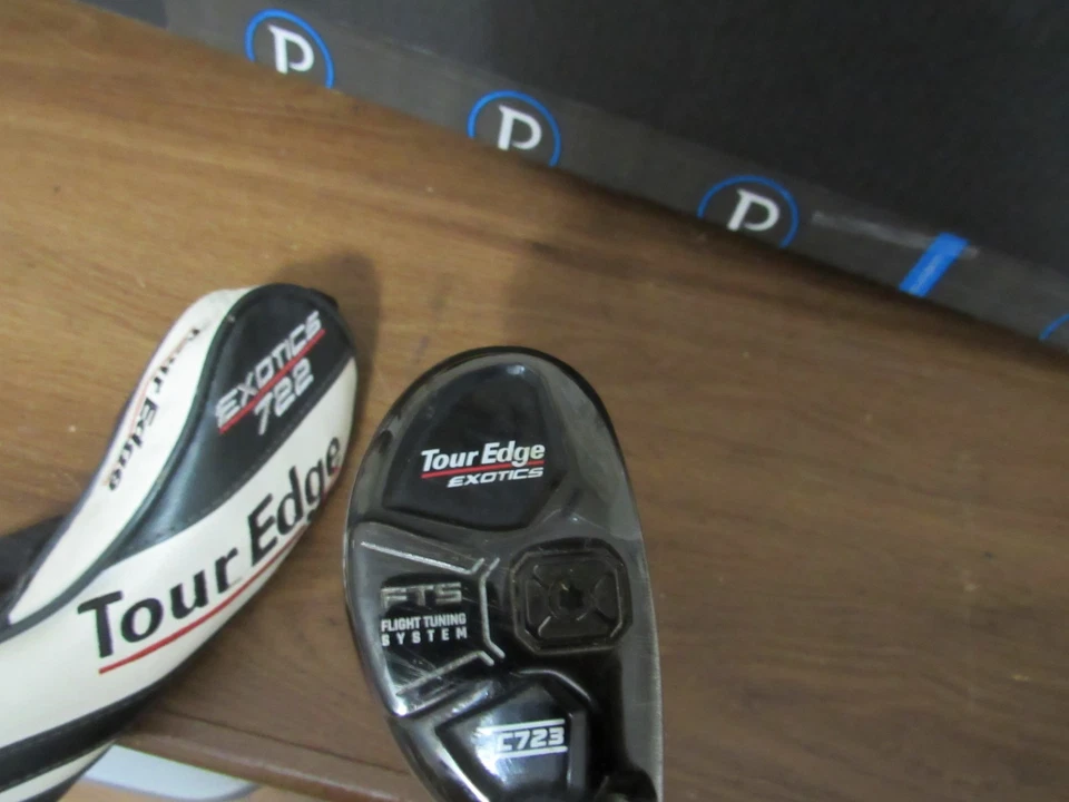 TOUR EDGE EXOTICS C723 HYBRID 3 -STIFF - GOOD COND. W/ HEADCOVER - Image 2 of 4